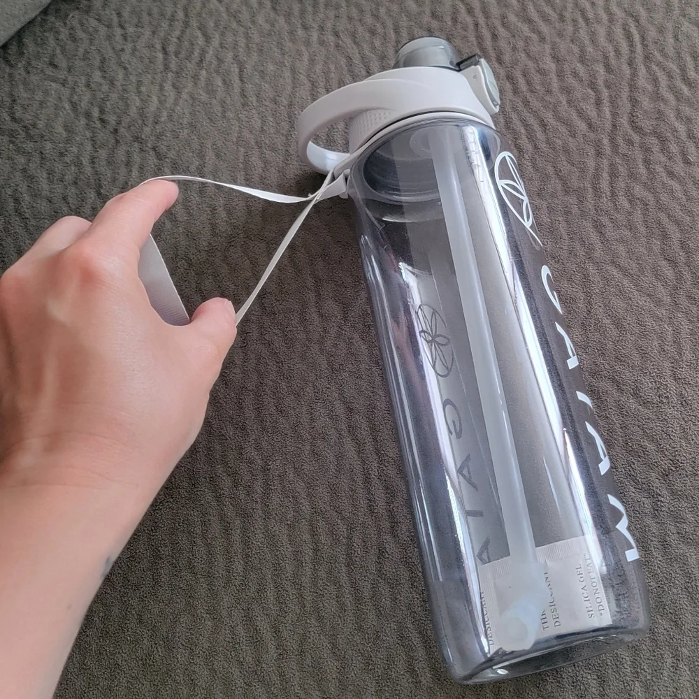 Gaiam Yoga Grey water bottle